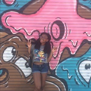 Meet your Posher, Iyeona